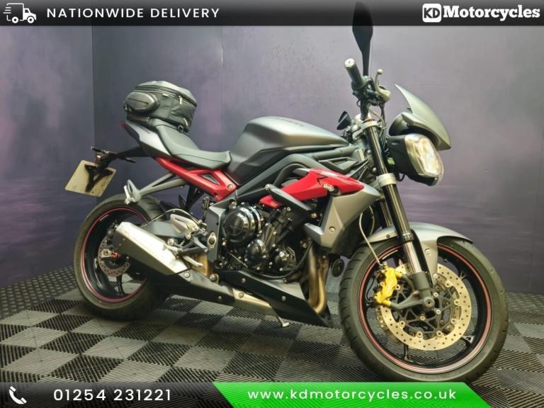 TRIUMPH STREET TRIPLE 675 R, 2013, FREE MOT + SERVICE + WARRANTY