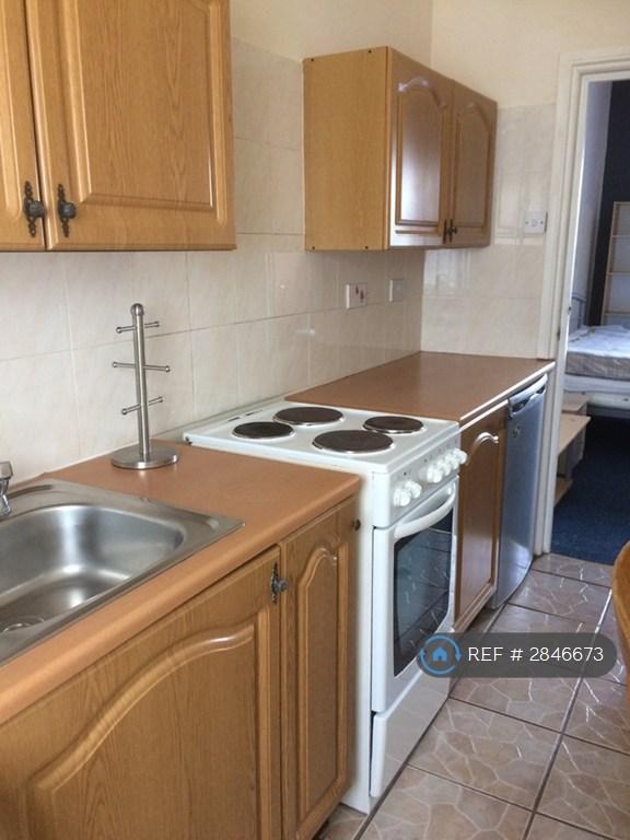 2 bedroom flat in Harrowdene Rd, Bristol, BS4 (2 bed) (#2846673)