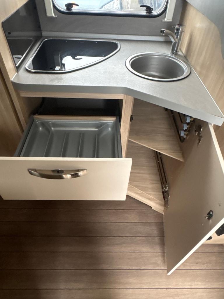 Fiat Ducato Carasuite 650 MF | Sleeps 4 | Semi-Integrated | Fully Equipped