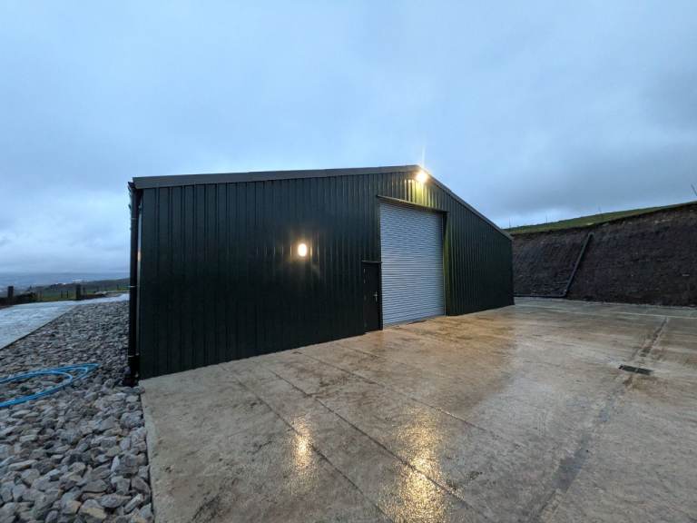 Secure 1,500 sq ft Workshop/Unit – Boneheys Farm, Newhey, Rochdale  – Rural Location