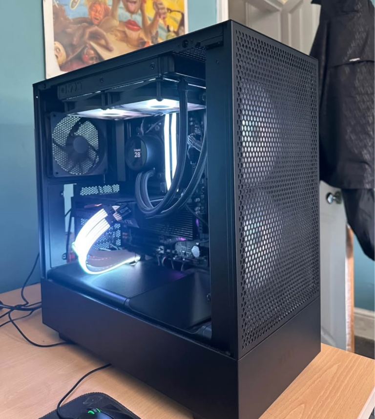 image for Gaming PC setup (monitor, keyboard and mouse included)