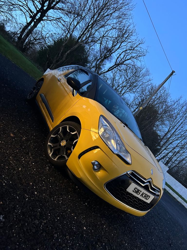 Citroen, DS3, Hatchback, 2011, Manual, 1560 (cc), 3 doors