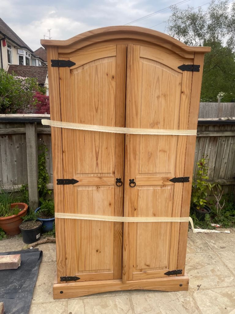 Double pine wardrobe 
