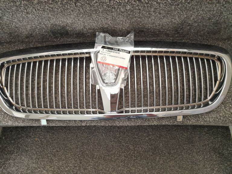 Rover 75 grille new with front and rear badge