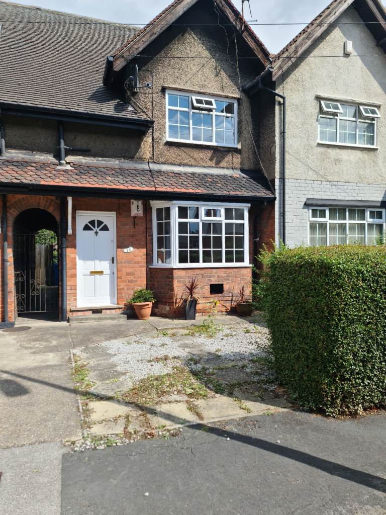 Lovely 3 bedroom family home to let off the Broadway in Hull 