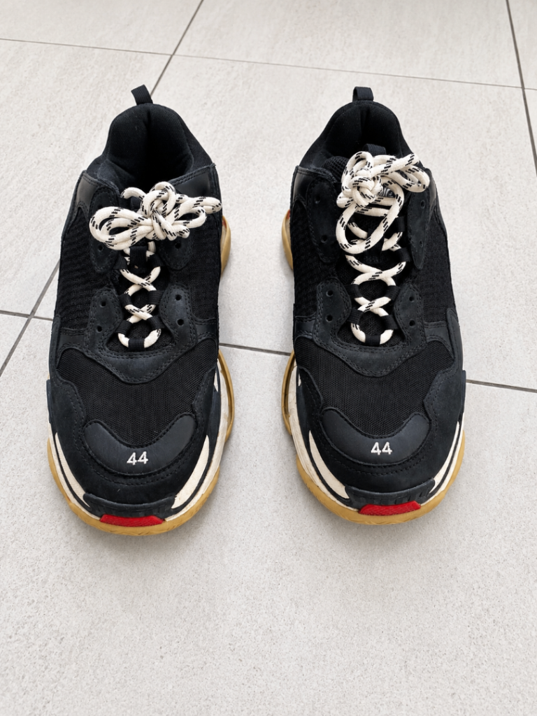 100% Authentic Balenciaga Triple S EU44 (Black)