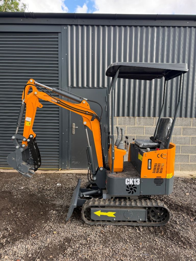 2026 Captok CK13 Mini digger 1.3 Ton *Thumb grab* Excavator 