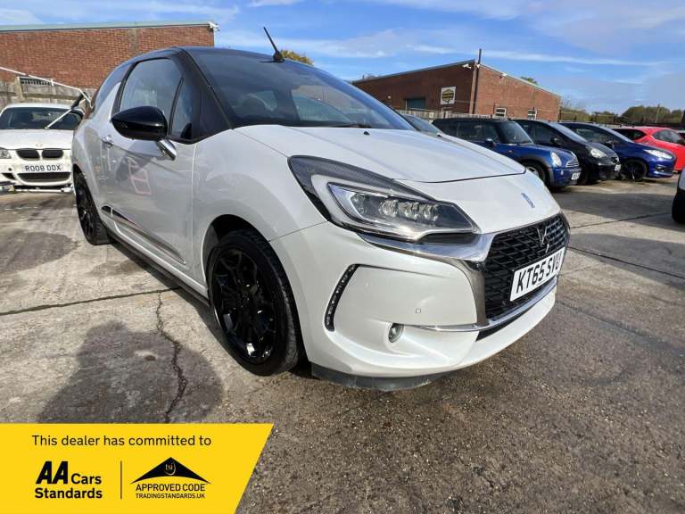2017 DS Automobiles DS 3 1.2 PureTech Connected Chic Euro 6 3dr HATCHBACK Petrol Manual