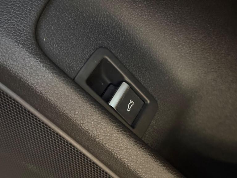 2016 Audi A4 2.0 TDI 190 Quattro S Line 5dr S Tronic ESTATE DIESEL Automatic