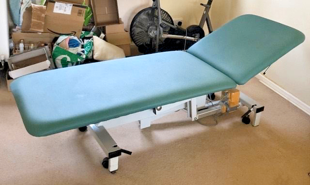 Professional PLINTH MEDICAL - Stationary Electric Treatment Massage Couch