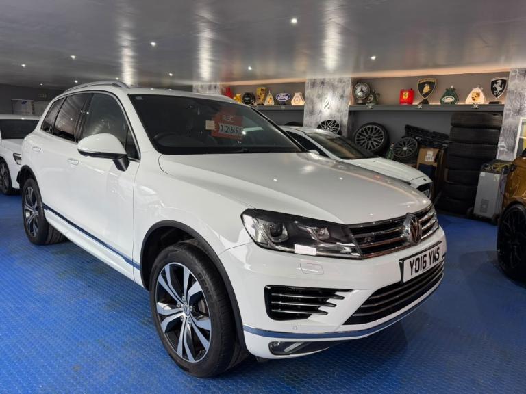 VOLKSWAGEN TOUAREG 3.0 TDI V6 BlueMotion Tech R-Line White Auto Diesel 2016