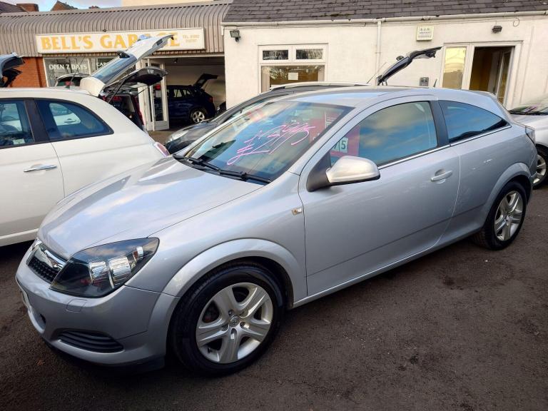2011 Vauxhall Astra 1.6i 16v Exclusiv Sport Hatch 3dr HATCHBACK Petrol Manual