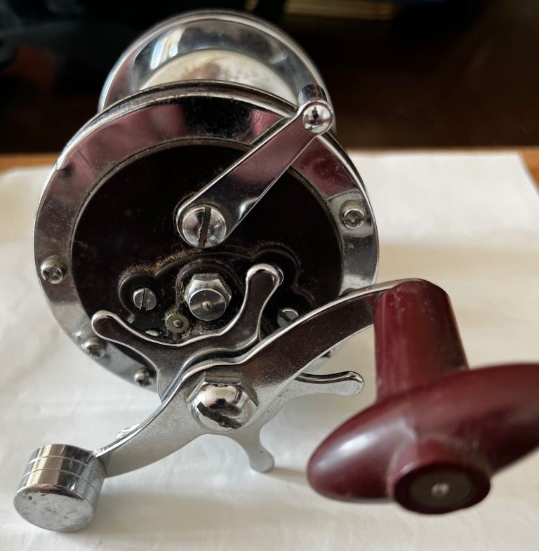 Vintage Immec 12-D Fishing Reel – Chrome & Brown