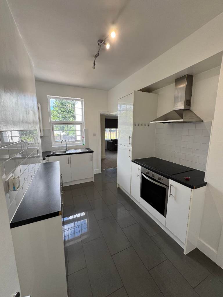 2 bedroom apartment in Thorpe