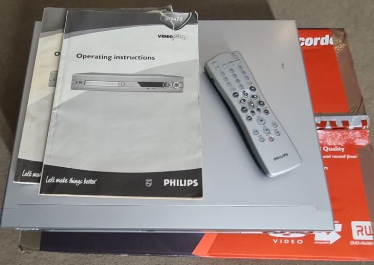 PHILIPS DVDR70 RECORDER WITH BOX & REMOTE & INSTRUCTION BOOKS