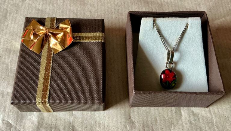 Volle Jewellery Silver Necklace with Red Poppy Flower in Glass Pendant