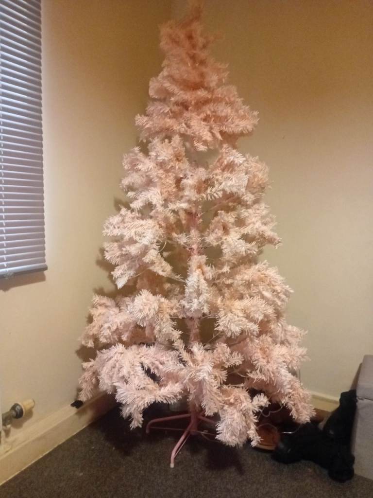 Pink Christmas Tree – Good Condition