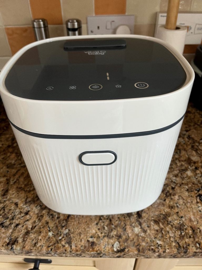 Vital baby UV steriliser