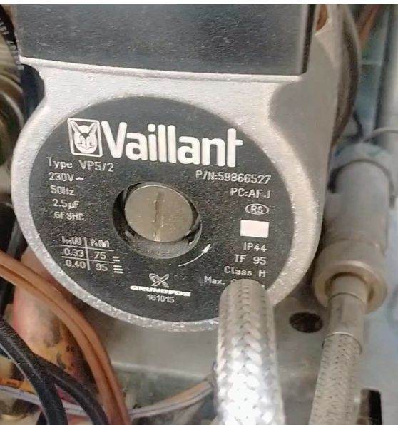 Valiant Turbomax vuw 282 