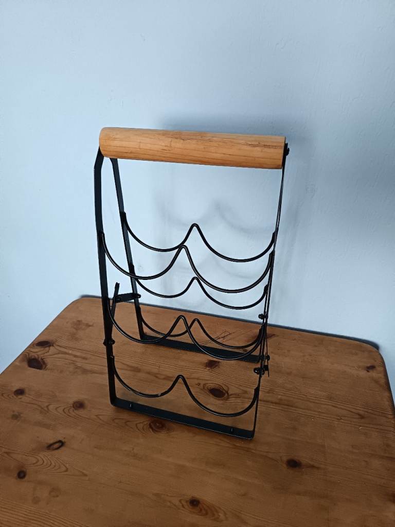 Black Metal Wine Rack with Wood Handle – Holds 6 Bottles