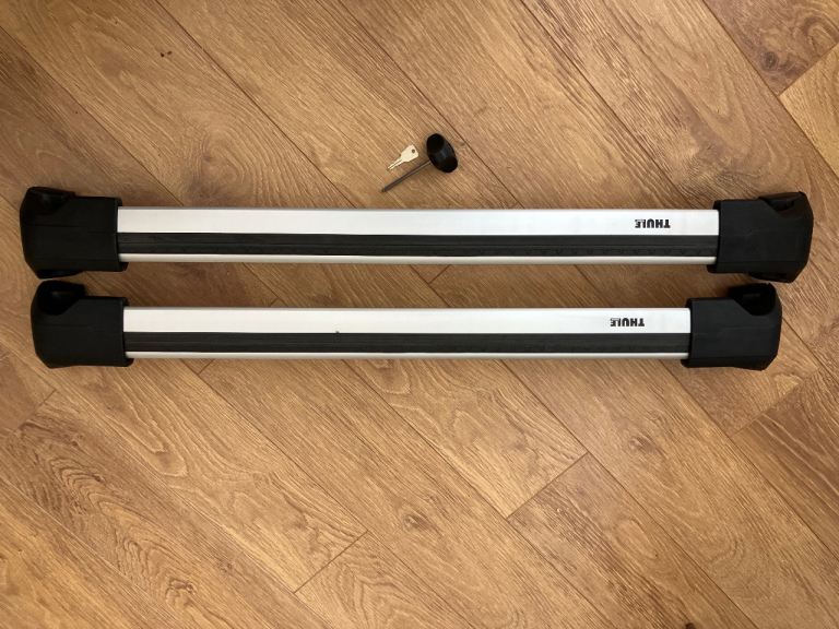 Thule WingBar Edge low-profile roof bars (Volvo XC60 2009-2017)