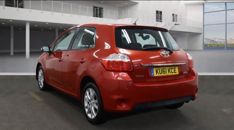 Toyota auris petrol 2011 1.6 5 doors ulez compliant 