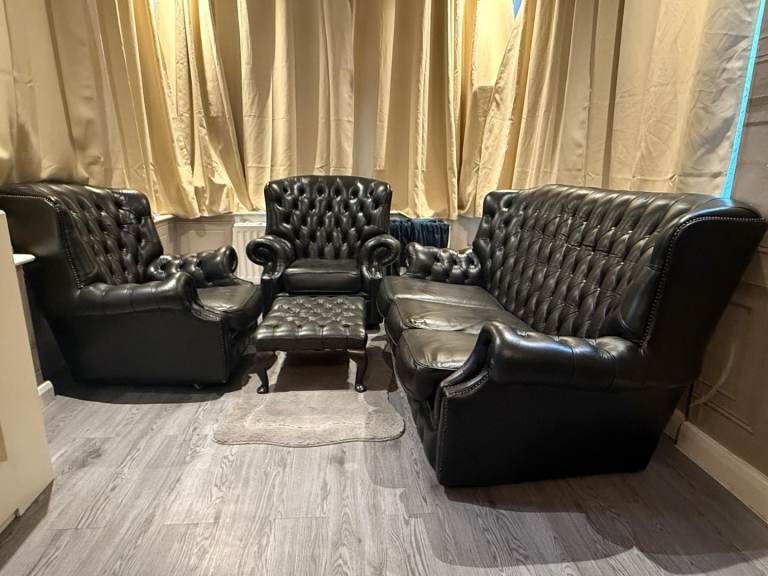 Black Leather Chesterfield Queen Anne 3 1 1 & Pouffe