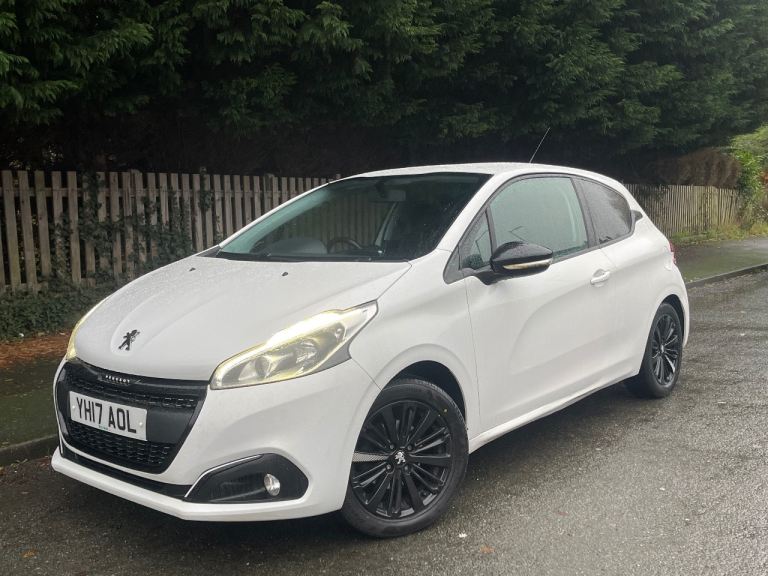 Peugeot, 208, Hatchback, 2017, Manual, 1199 (cc), 3 doors