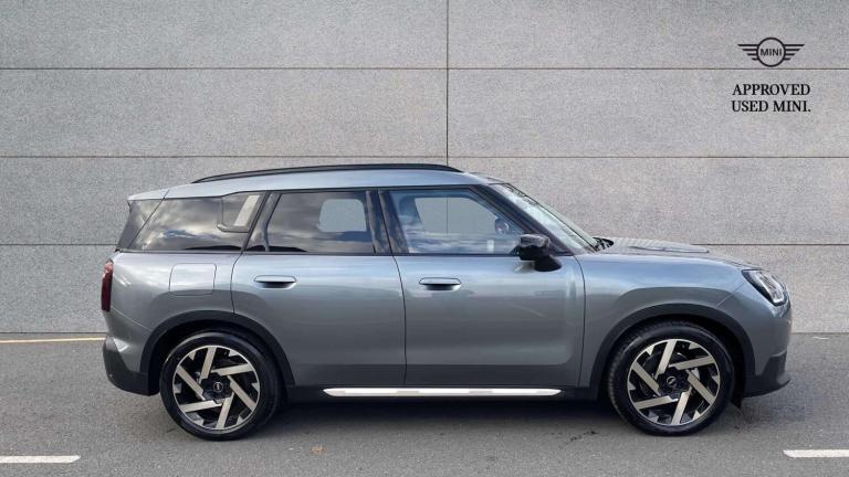 2024 MINI Countryman 150kW E Exclusive 66kWh 5dr Auto Hatchback Electric Automatic