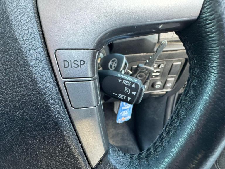 2015 Toyota Hilux Invincible D/Cab Pick Up 3.0 D-4D 4WD 171 Auto PICK UP DIESEL Automatic