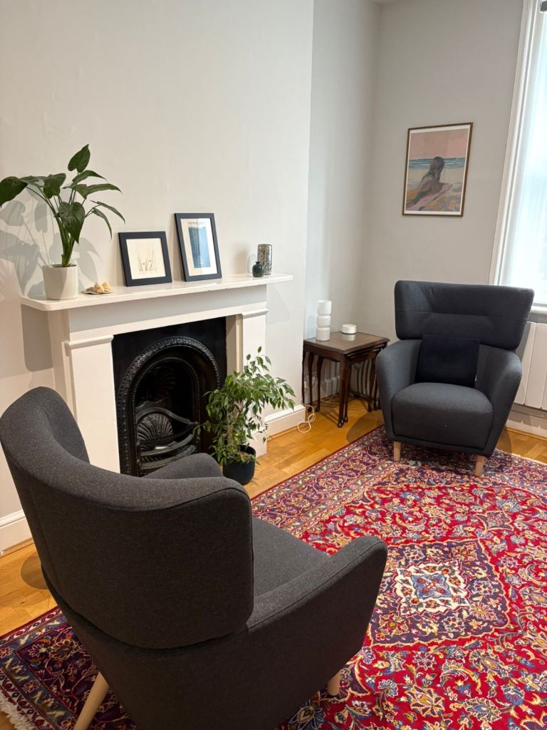 Spacious, calm therapy rooms for rent in Fitzrovia
