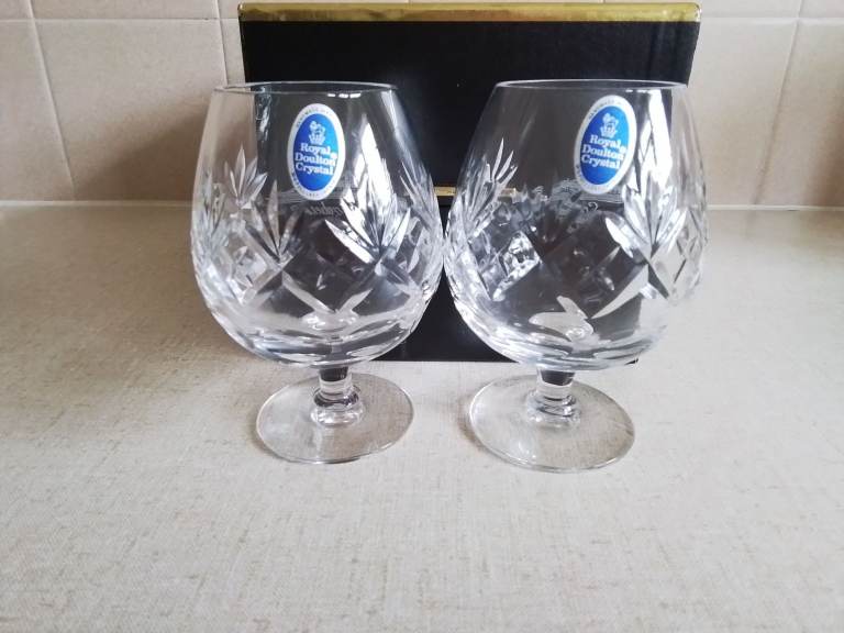 Glen Garioch Morrison Bowmore QE2 Decanter plus 2 QE2 Royal Doulton Brandy Glasses