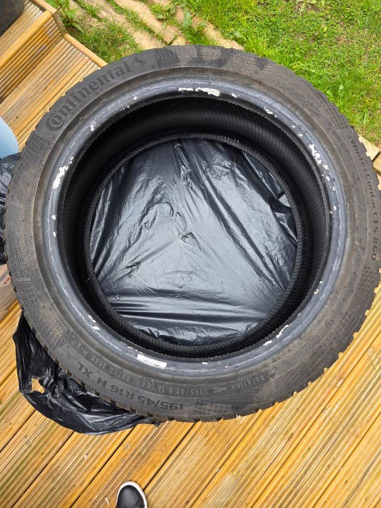 4 part worn winter tyres. 195/45/r16