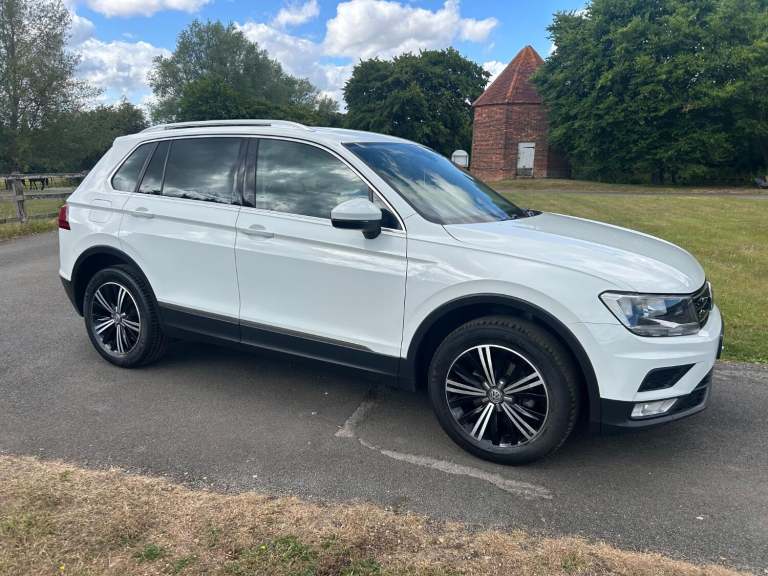 VOLKSWAGEN TIGUAN 2.0 TDI BlueMotion Tech SE Navigation 2016
