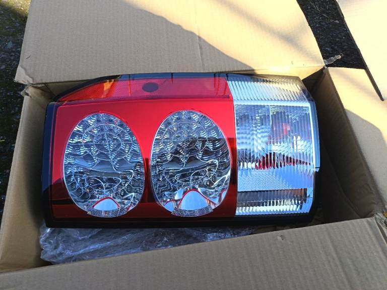 Landrover Discovery 4 Rear lights unused