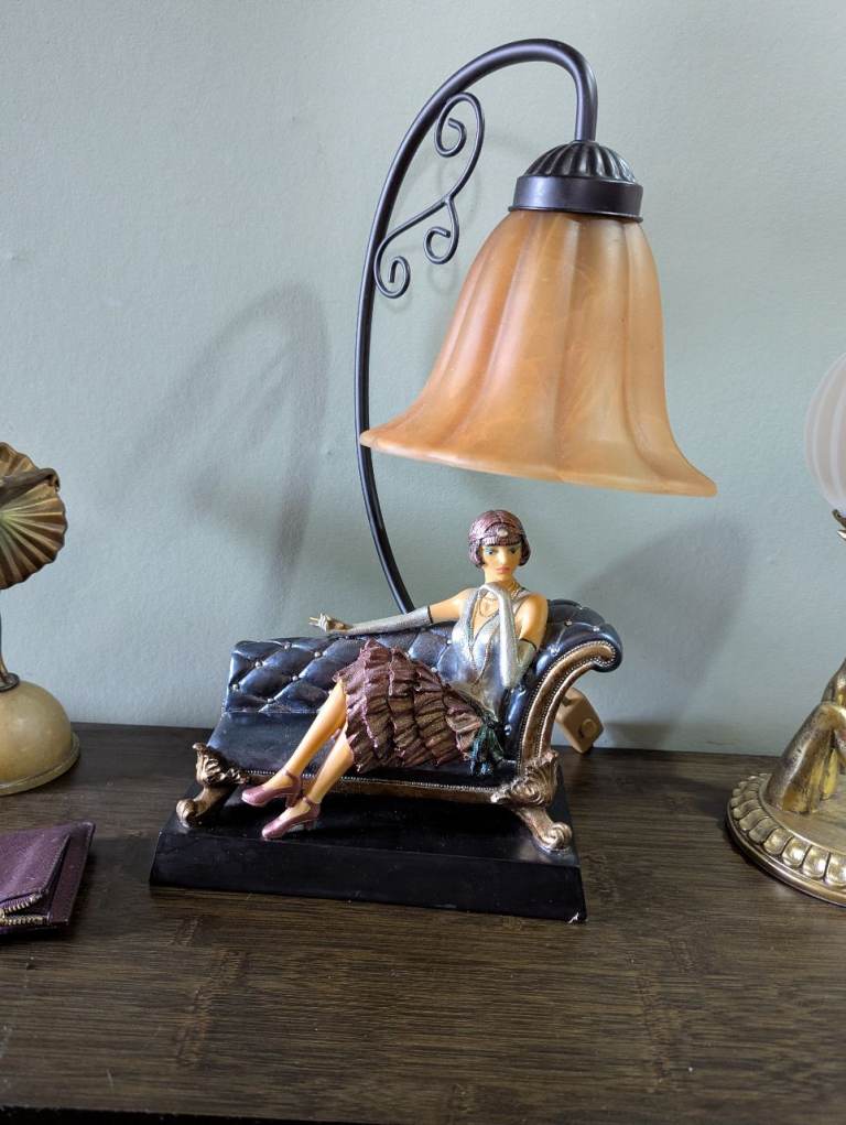 Art deco style .lamp