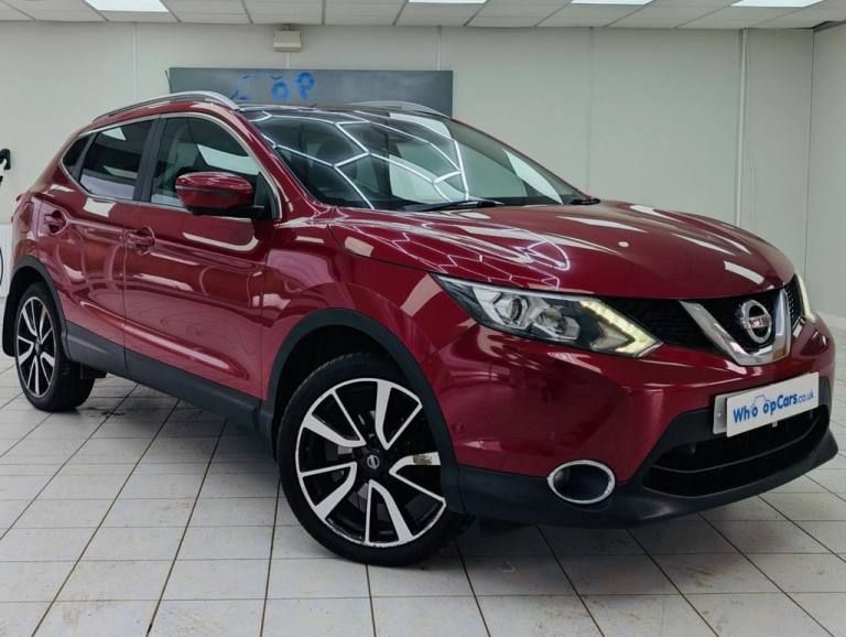 2015 Nissan Qashqai 1.5 dCi Tekna 5dr HATCHBACK DIESEL Manual