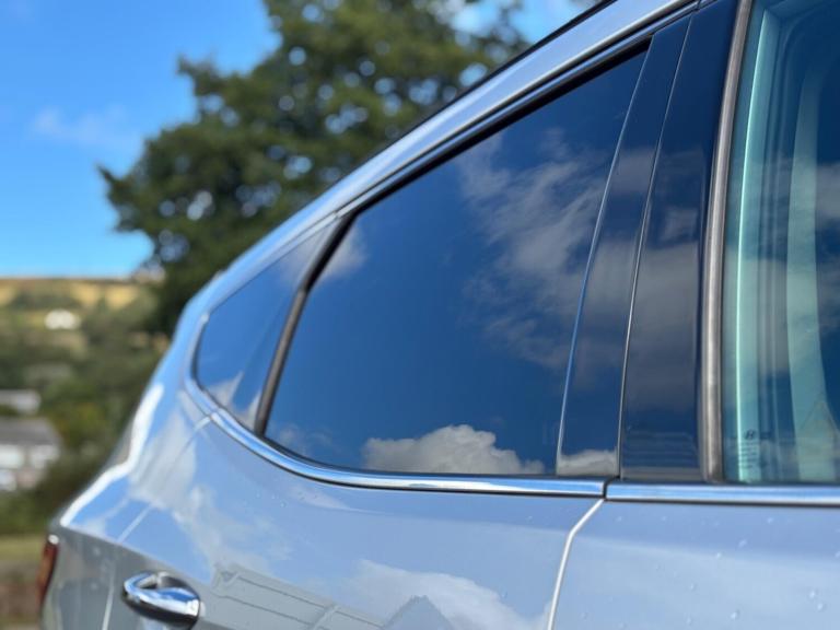 2015 Hyundai Santa Fe 2.2 CRDi Premium 4WD Euro 5 5dr (7 seat) ESTATE Diesel Manual