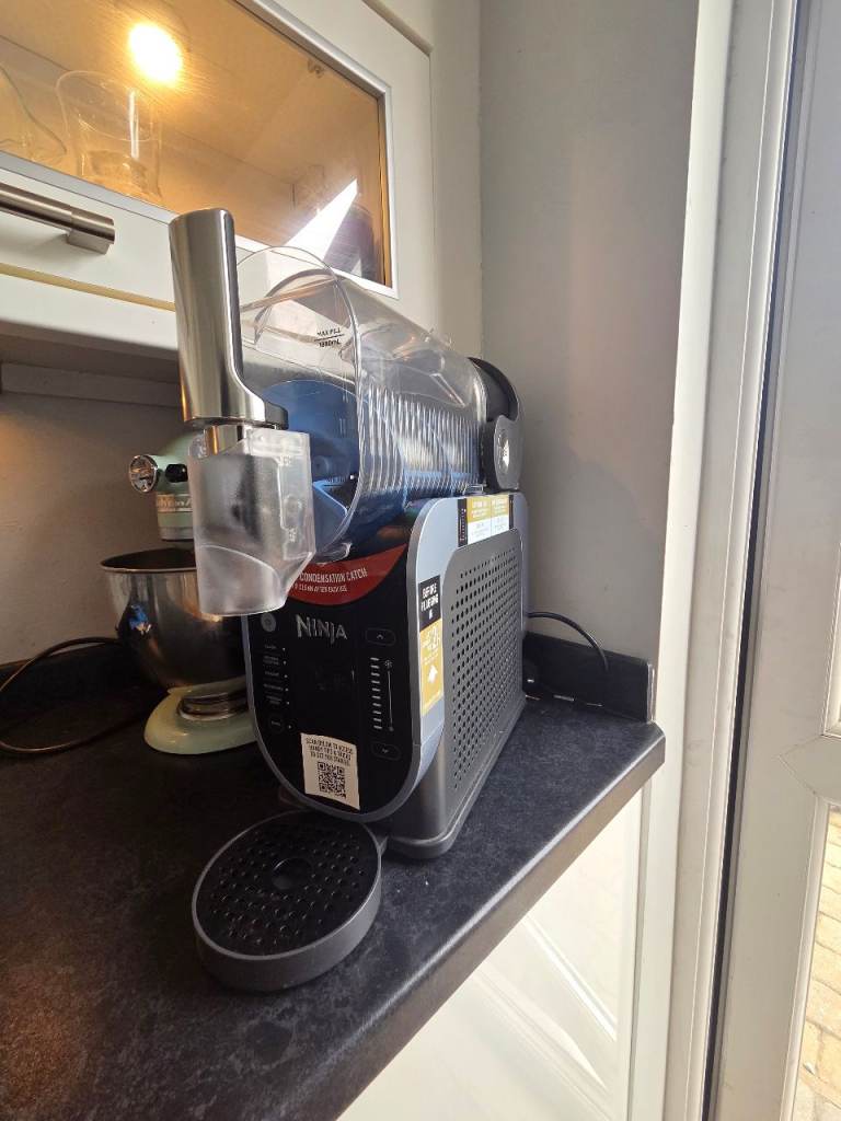 Ninja SLUSHi Frozen Drink Maker