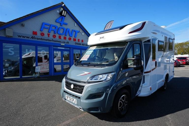 McLouis Fusion 331 FIAT 5.99 METRES 4 BERTH 4 TRAVEL SEAT MOTORHOME