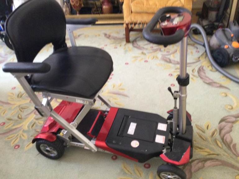 Luggie Mobility Scooter 