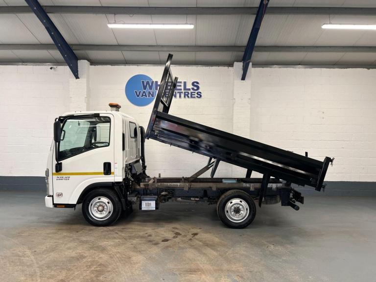 2022 Isuzu N35 Chassis Cab SE Easyshift CHASSIS CAB DIESEL Automatic