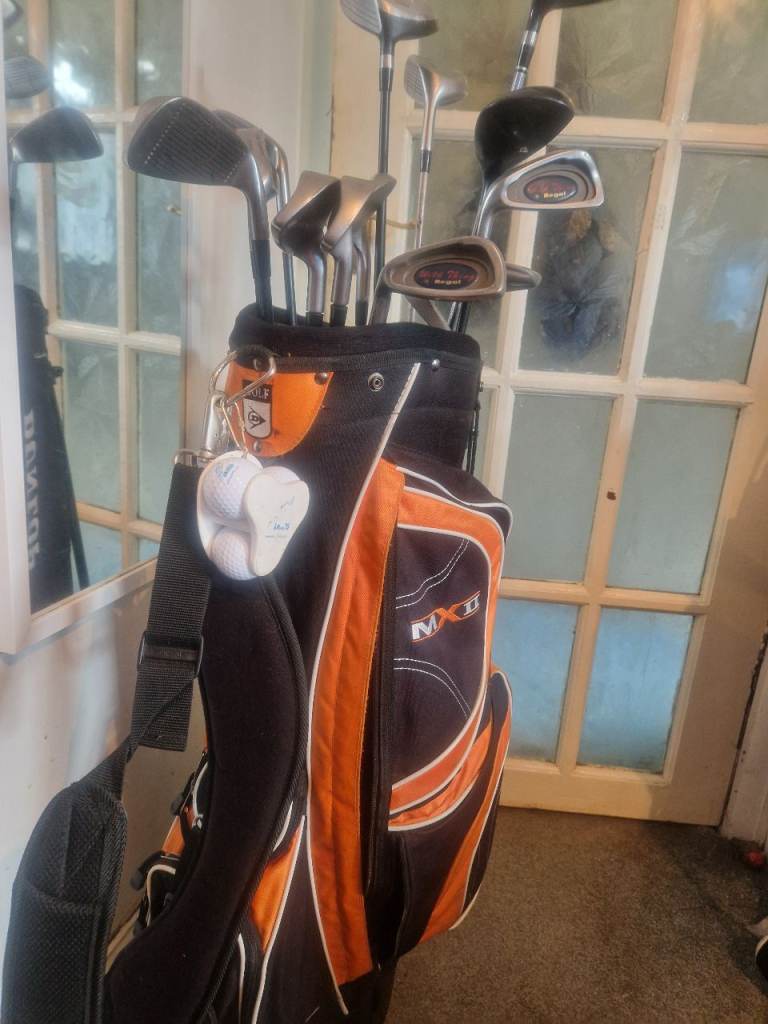 Golf Club Set with Bag – ex Condition