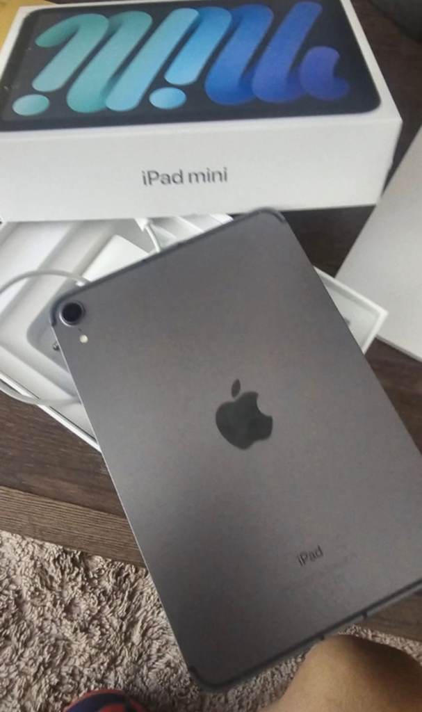 Apple iPad mini 6th gen – Space Grey, As Good As New