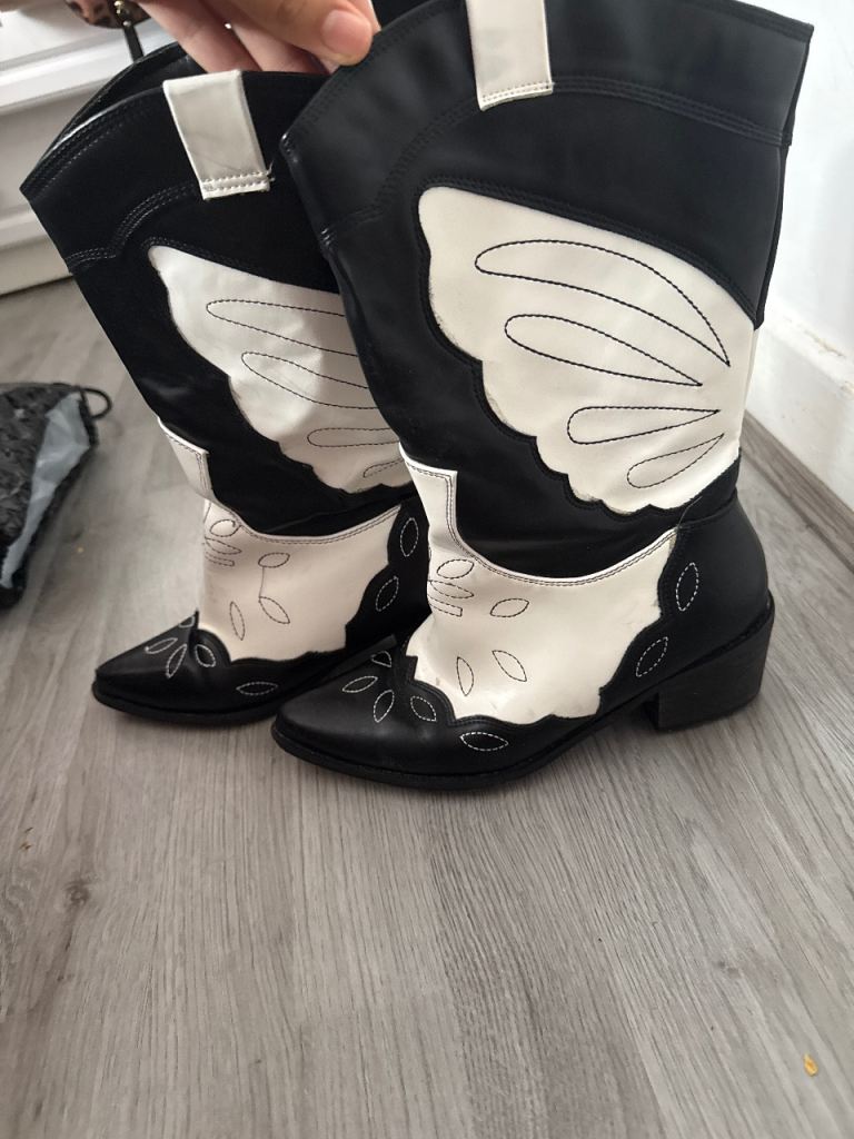 Black and White Cowboy Boots - As Good As New