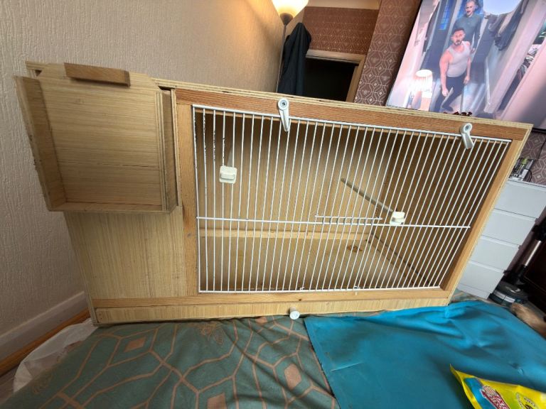 Bird breeding box