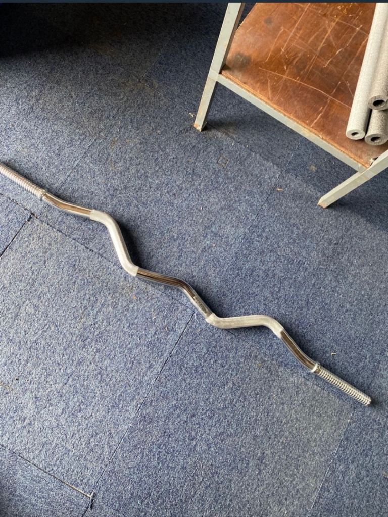 EZ curl bar 