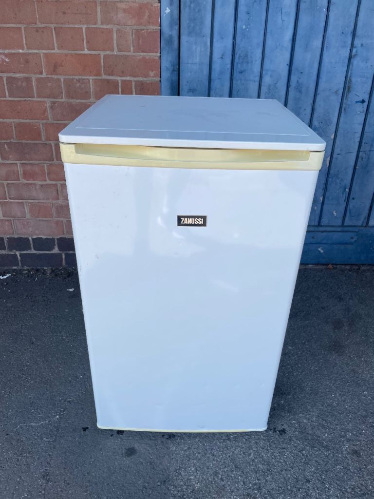 Zanussi ZFG06400WA Freezer, A+