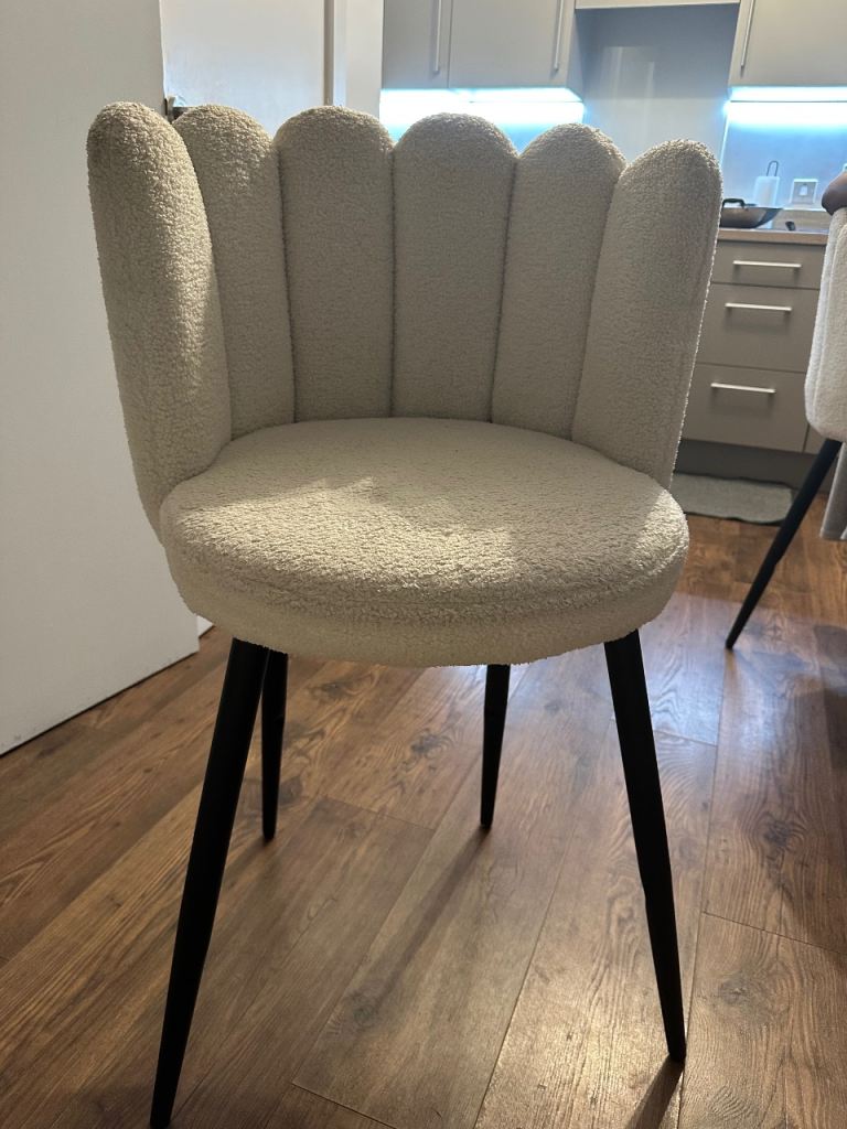 4 Cream Scalloped Boucle Dining Chair with Black Legs