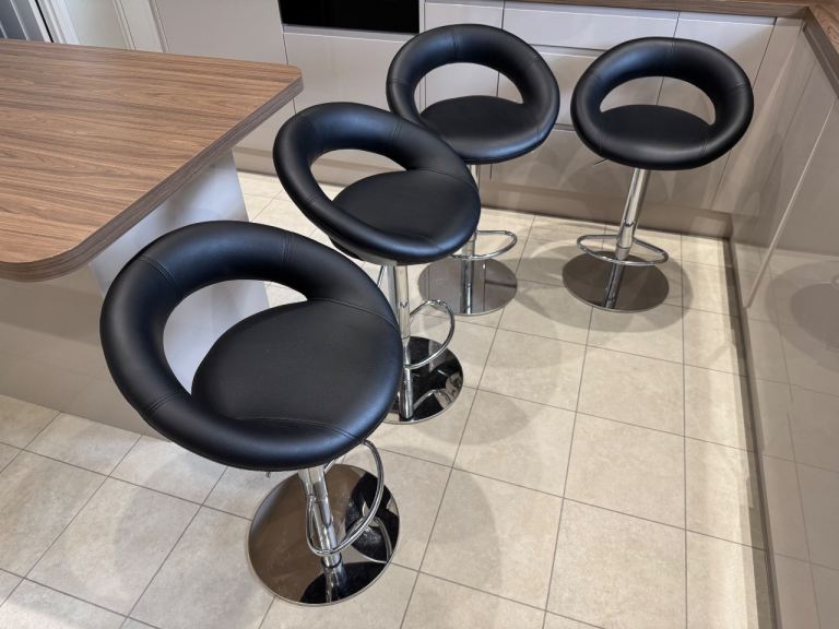 Barstools x 4
